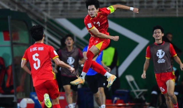 传射建功+染红，越南U23前锋阮庭北助球队夺得U23亚洲杯季军